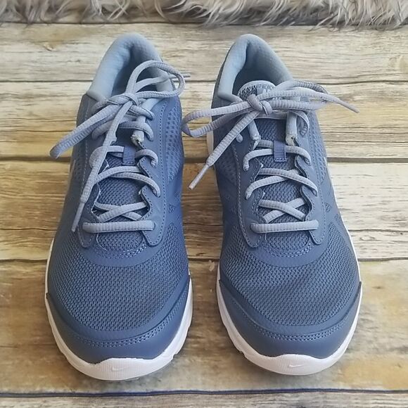 Nike Core Motion Sneakers Size 9.5 - Picture 2 of 8